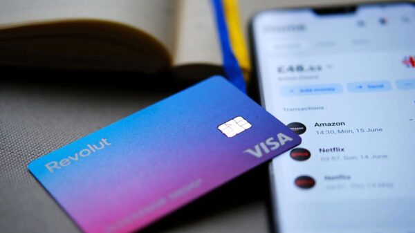 Revolut Goes Beyond Banking: Introducing Travel eSIM Phone Plans for Global Connectivity