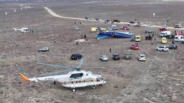 Azerbaijan Airlines Plane Crashes Near Aktau, Kazakhstan and Survivors Reported