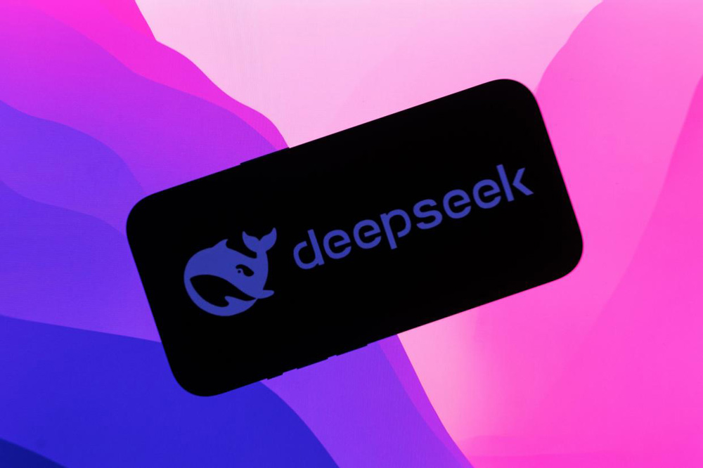 DeepSeek’s Cost-Efficient AI Model Shakes U.S. Tech Industry and Lawmakers