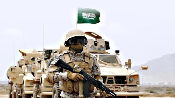 السعودية تتصدر الشرق الأوسط رغم تراجعها في قائمة الدول العشر الكبرى إنفاقاً عسكرياً