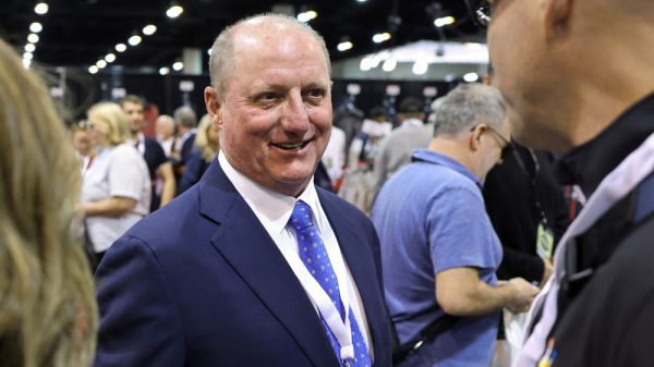 Who is Greg Abel ? The Future CEO of Warren Buffett’s Legacy