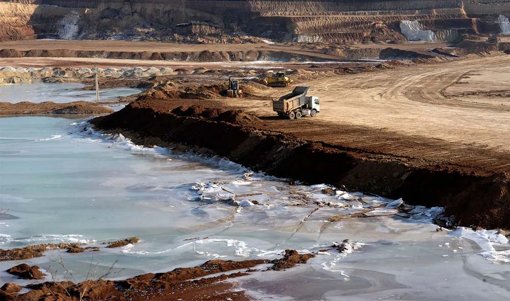 Trump Administration Secures Rare Minerals Deal with Ukraine