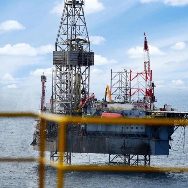 إيران وواشنطن على حافة المواجهة .. انعكاسات على سوق الطاقة