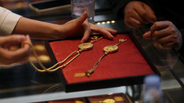 لاوبو غولد .. مجوهرات صينية فاخرة تنافس الماركات العالمية