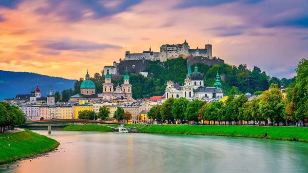 Austria’s Growth Stalls as Germany’s Demand Falters